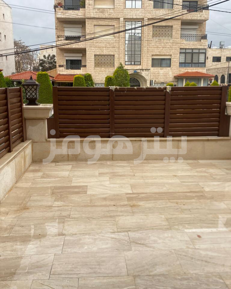 شقه ارضيه فارغه للبيع او للايجار 