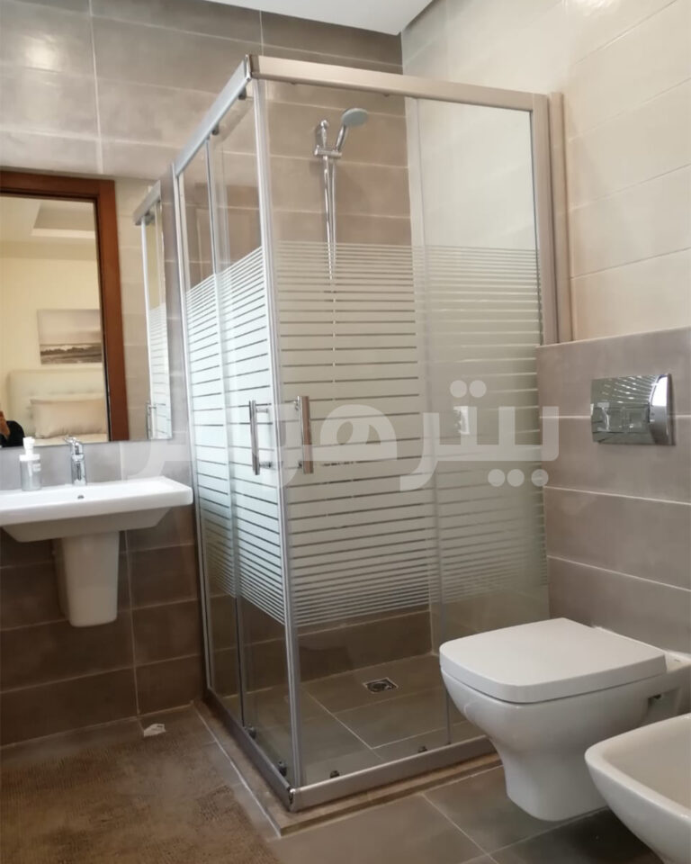 شقه ارضي مفروشه للإيجار 